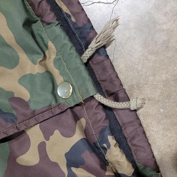 VANS Staff Camouflage Windbreaker Jacket - Picture 3 of 5